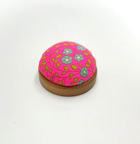 Aziza pin cushion (pink)