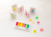 Bleu fluo (polyester sewing thread)